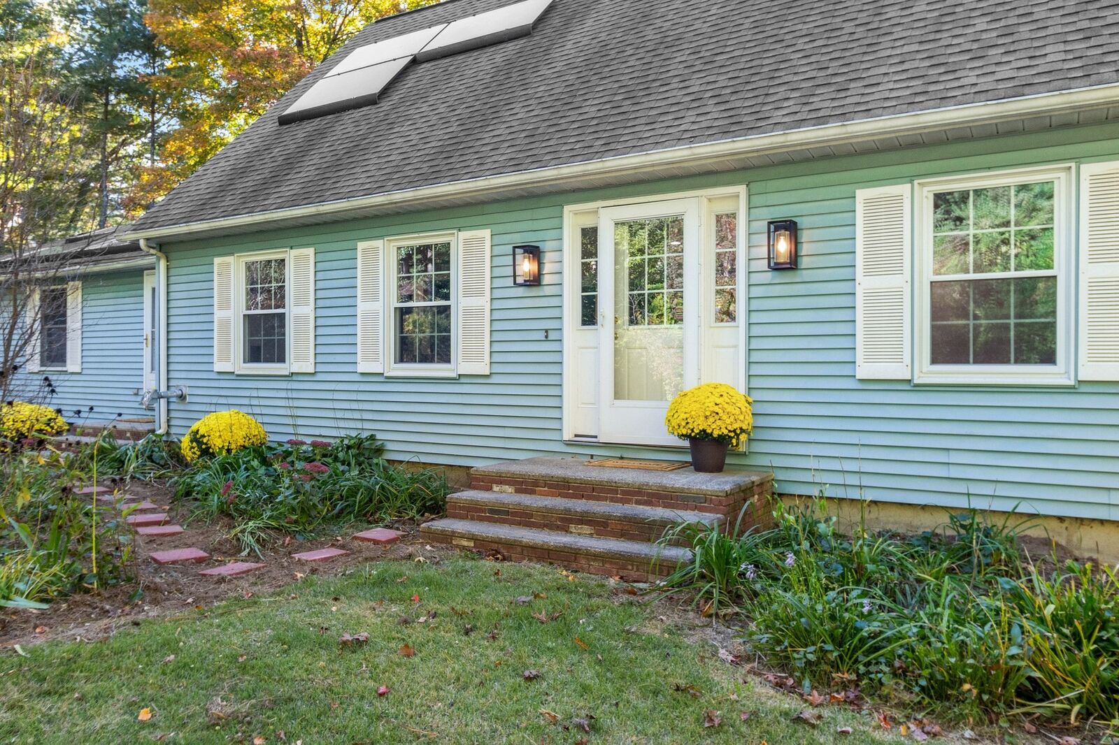 Property Photo: 329 New Boston Rd MA 01566
