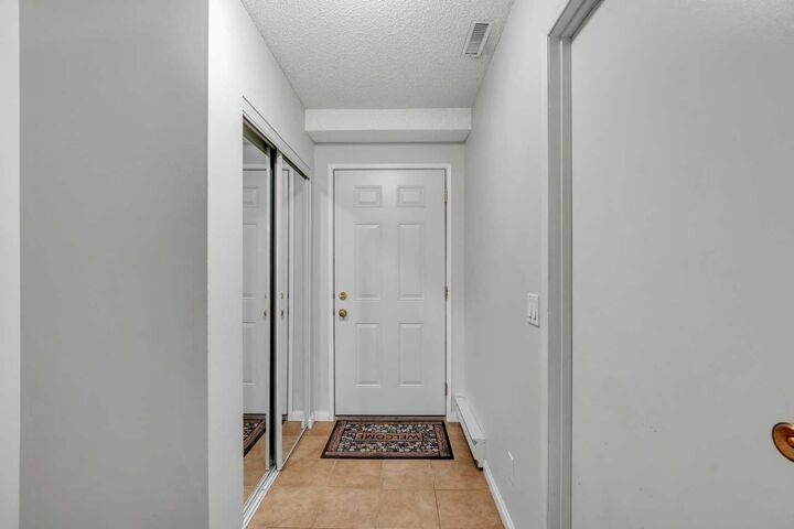 Property Photo:  643 4 Avenue NE 16  AB T2E 0J9 
