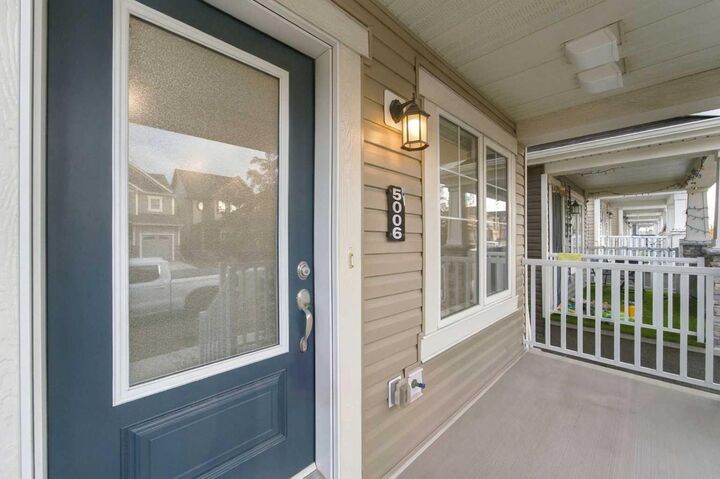 Property Photo:  5006 Windsong Boulevard SW  AB T4B 5L2 