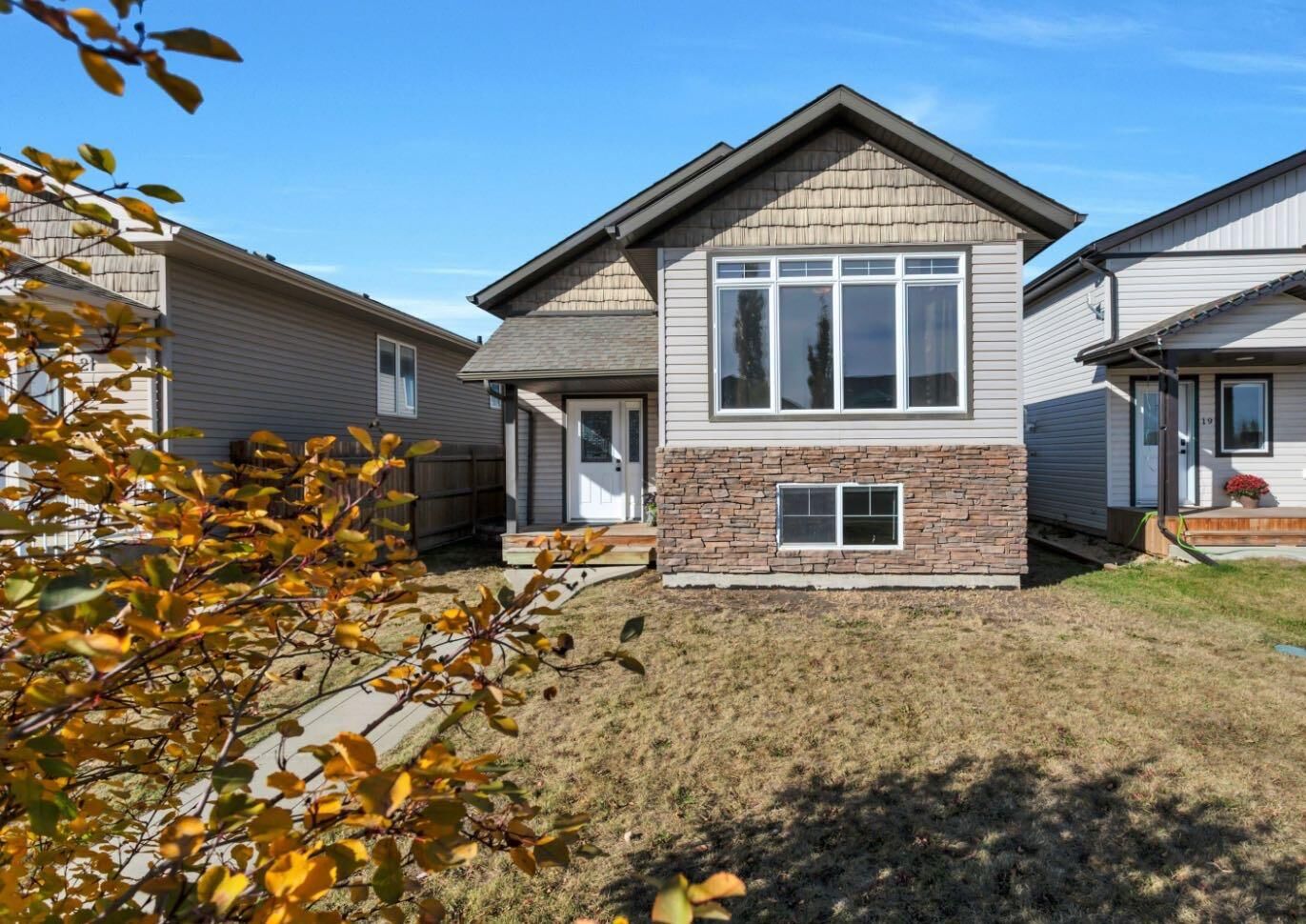 Property Photo:  20 Hammond Close  AB T4S 0C7 