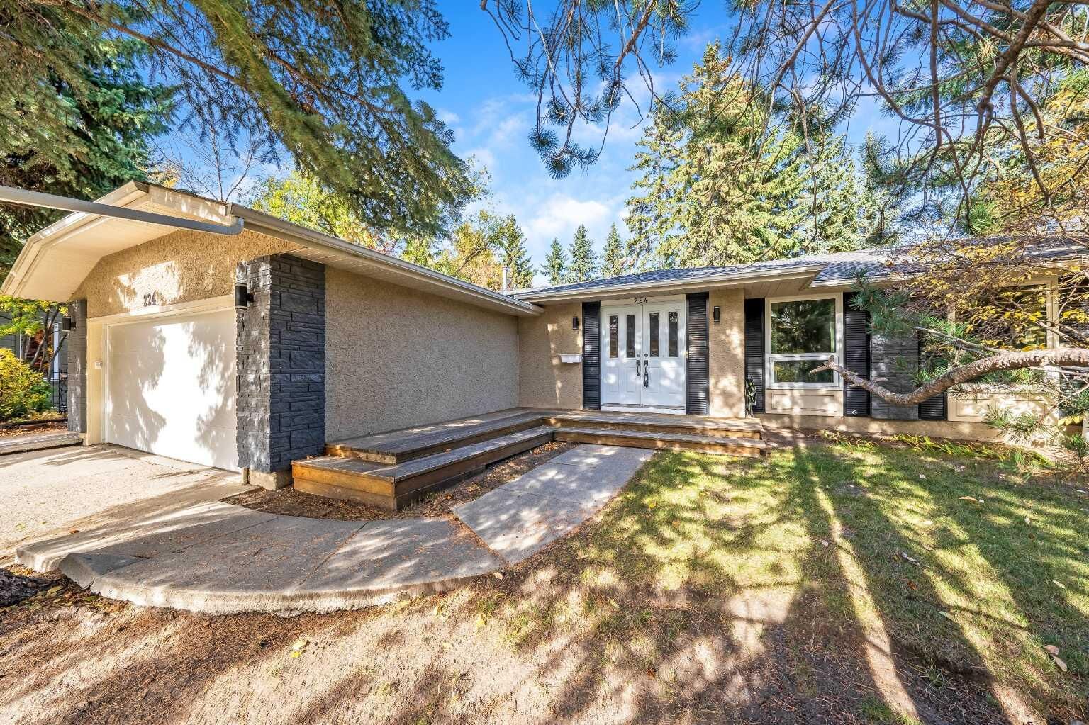 Photo de la propriété: 224 Varsity Crescent NW AB T3B 2Z6