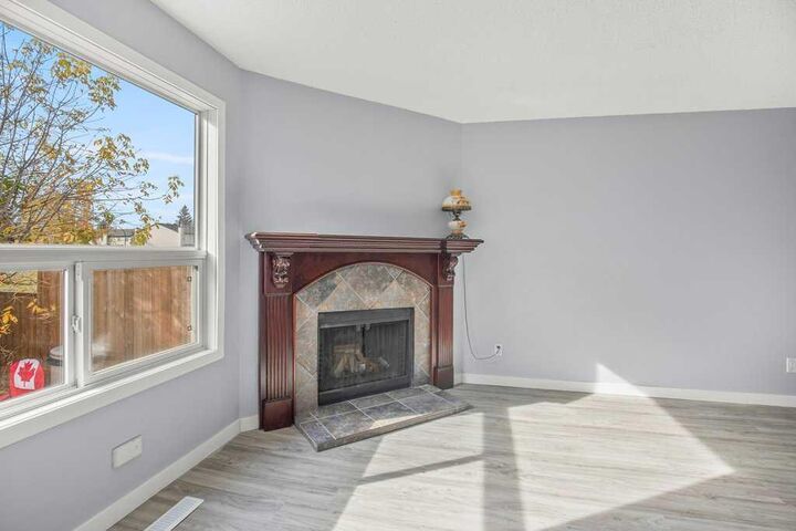Property Photo:  31 Alford Avenue 51  AB T4R 1G9 