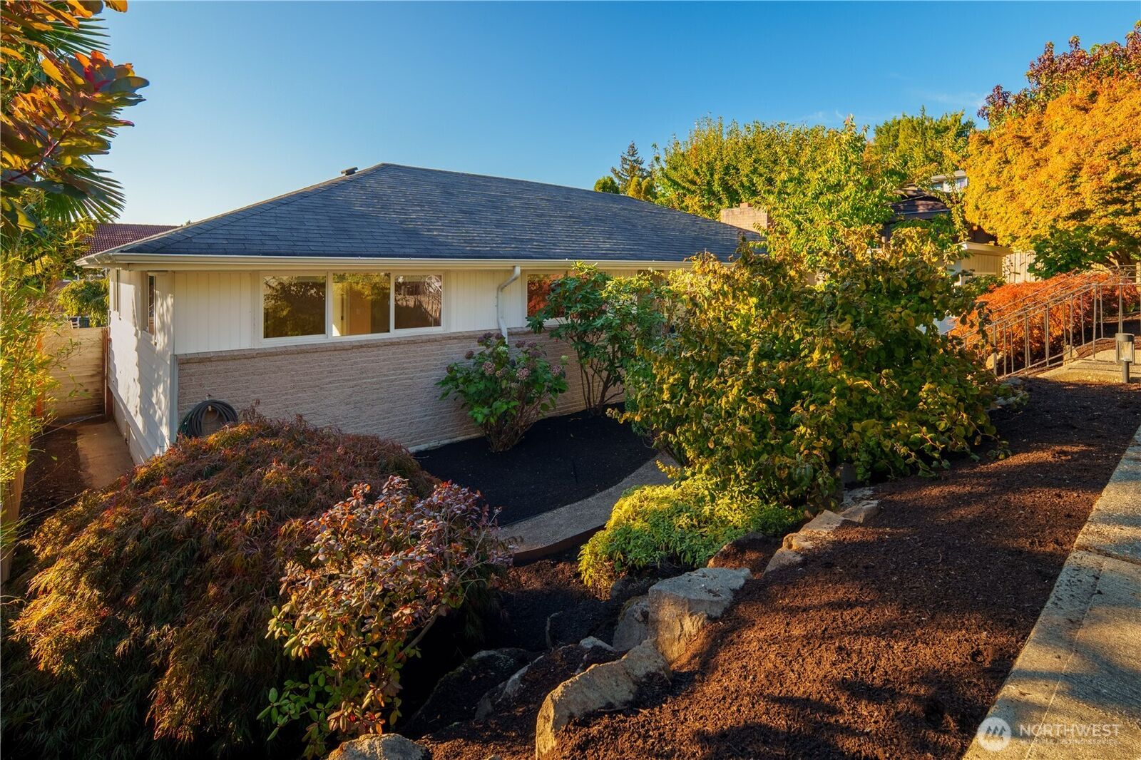 Property Photo: 9011 44th Avenue SW WA 98136