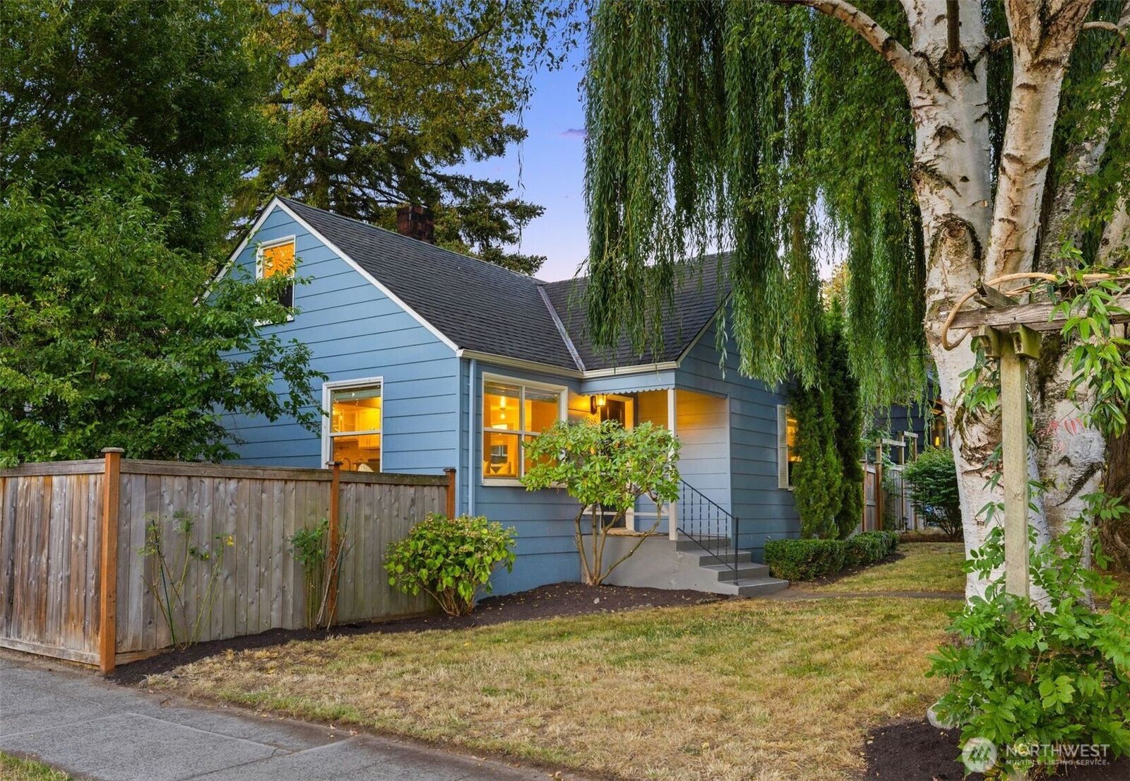 Property Photo:  368 NW 48th Street  WA 98107 