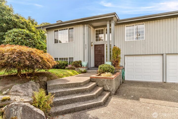 Property Photo: 8507 39th Avenue S WA 98118