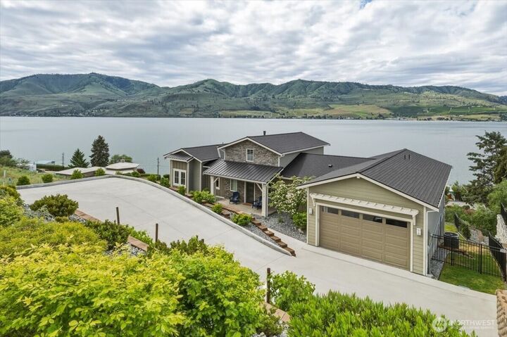 Property Photo:  112  Mayer Drive  WA 98816 