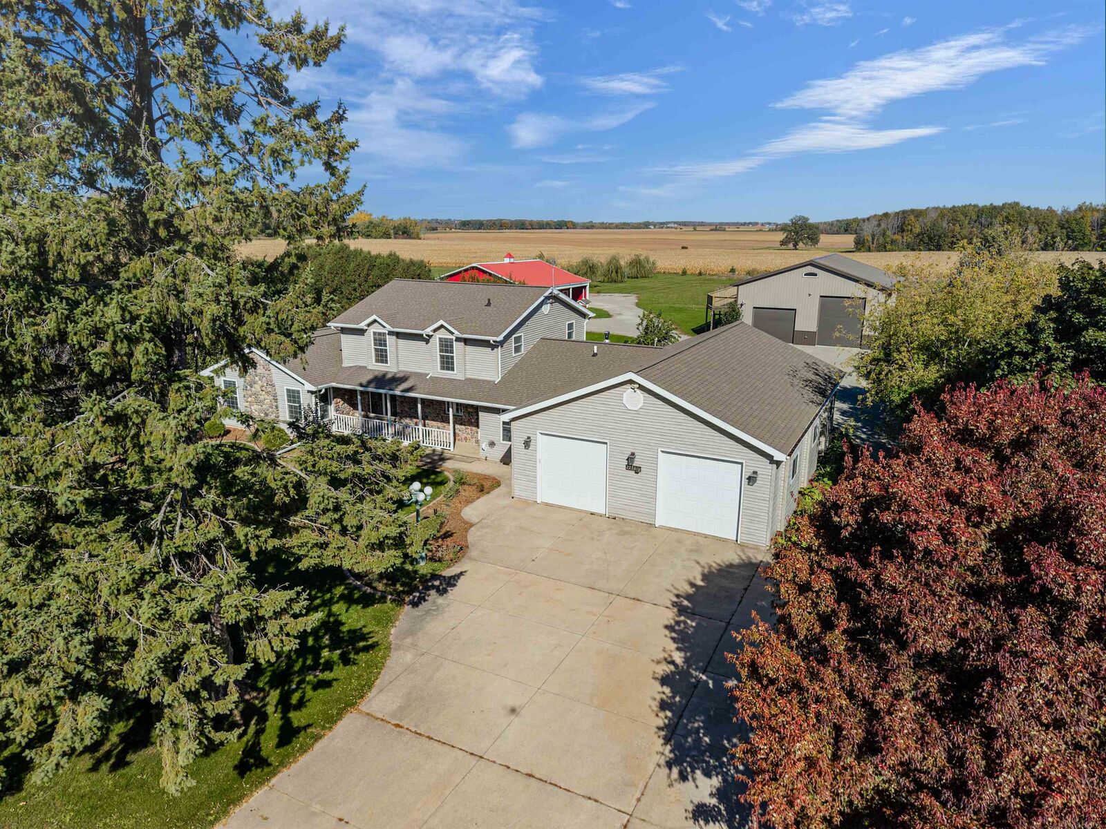 Property Photo: W2256 County Road G WI 54165