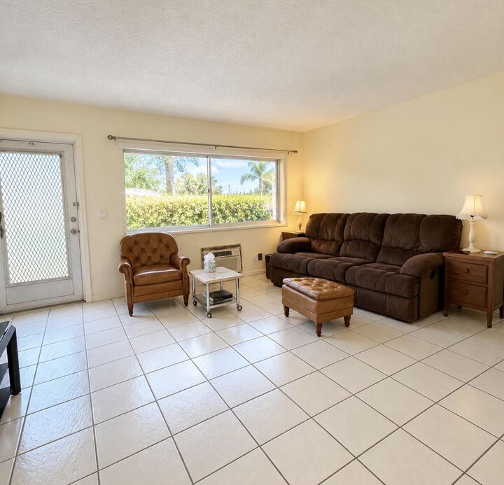 Property Photo: 228 Northampton L 228 FL 33417