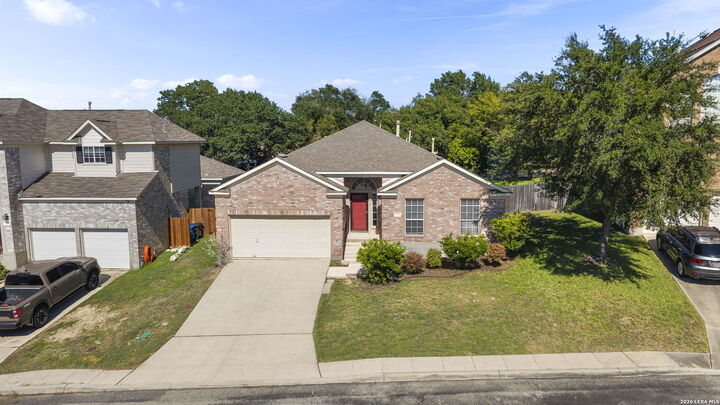 Property Photo: 2207 Encino Dew TX 78259
