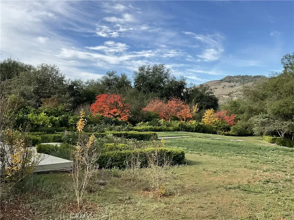 Property Photo:  43810 Anitra  CA 92562 