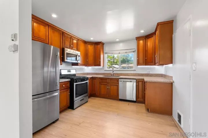 Property Photo:  4581 Chinook  CA 92117 