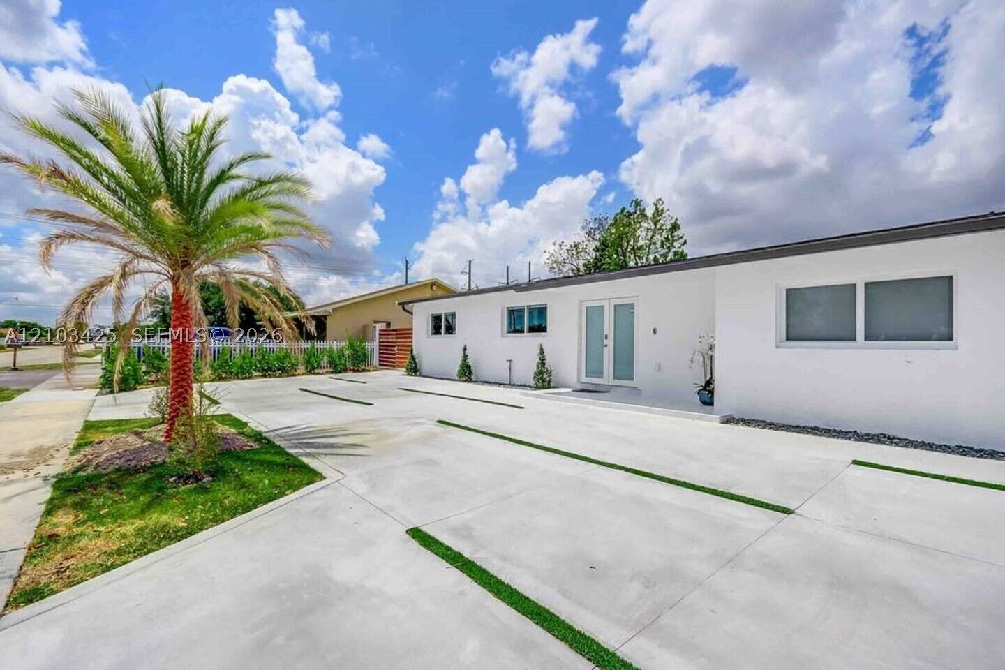 Property Photo:  3530 SW 104th Ave 1  FL 33165 