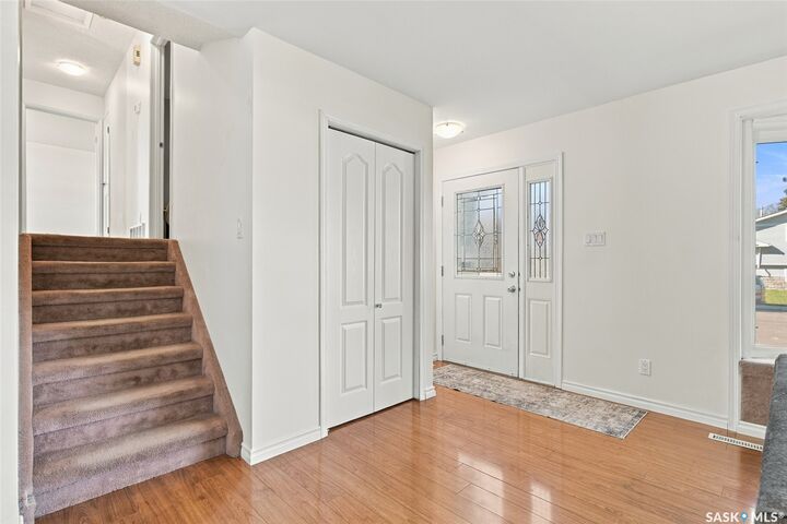 Property Photo:  231 Priel Crescent  SK S7M 4P6 