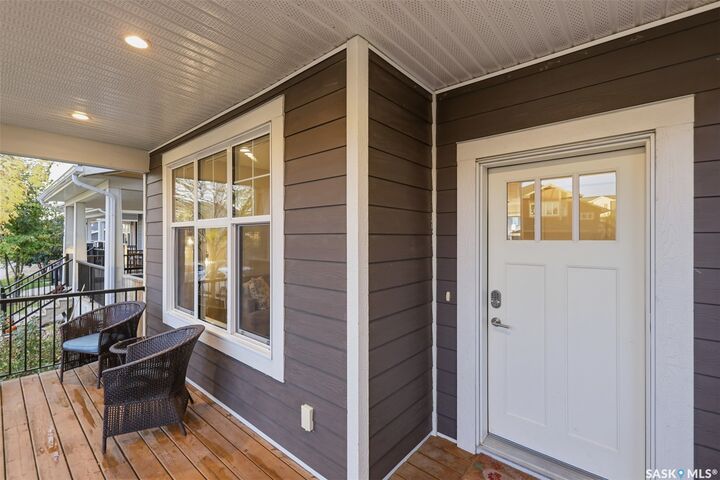 Property Photo:  282 Eaton Crescent  SK S7V 0H4 