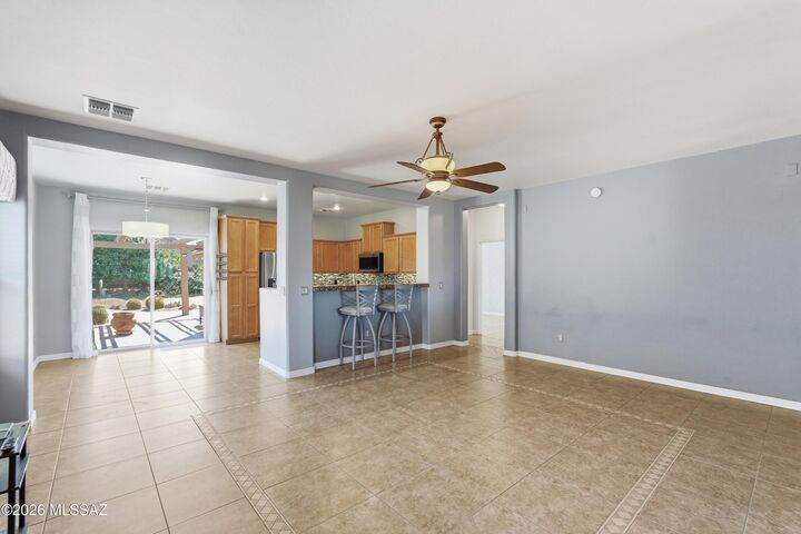 Property Photo:  1327 W Calle Luis Maria  AZ 85629 