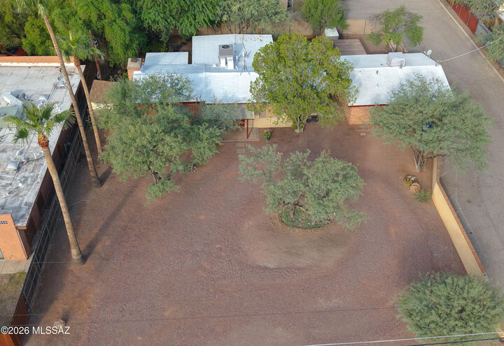 Property Photo:  1425 N Sycamore Boulevard  AZ 85712 