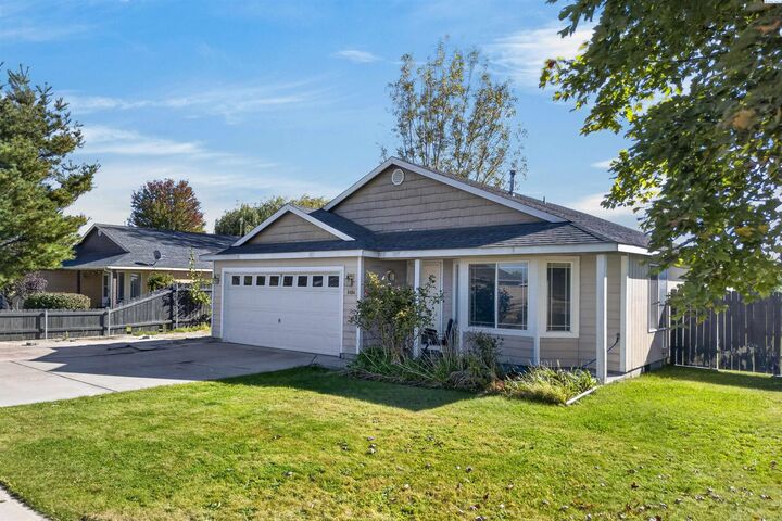Property Photo:  9404 Percheron Dr  WA 99301 