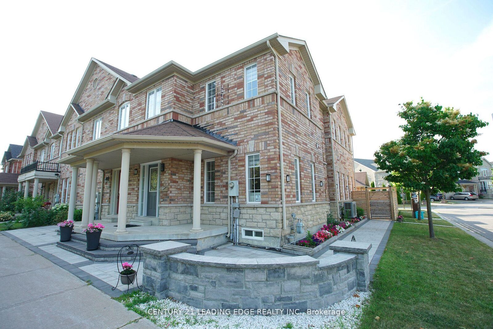 Property Photo: 648 South Unionville Avenue ON L3R 8V1