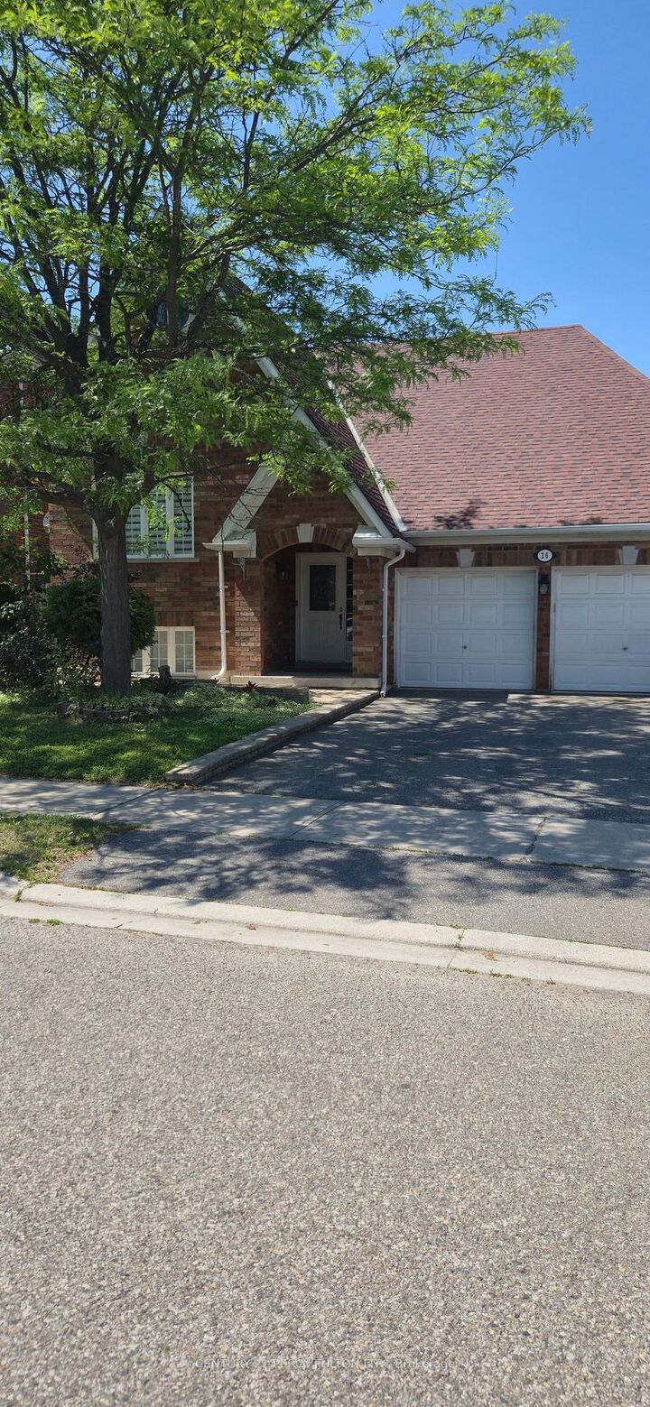 Property Photo:  26 Rushbrook Drive  ON L6P 1E4 