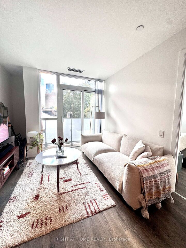 Property Photo: 365 Church Street 205 ON M5B 0B5