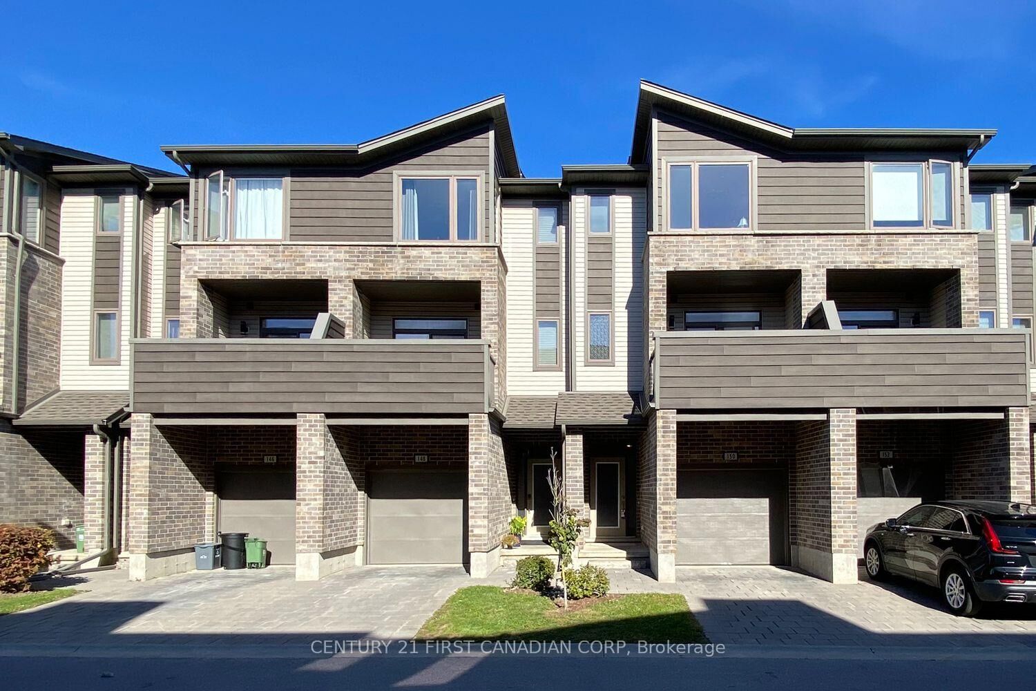 Property Photo:  2070 Meadowgate Boulevard 100  ON N6M 1C6 