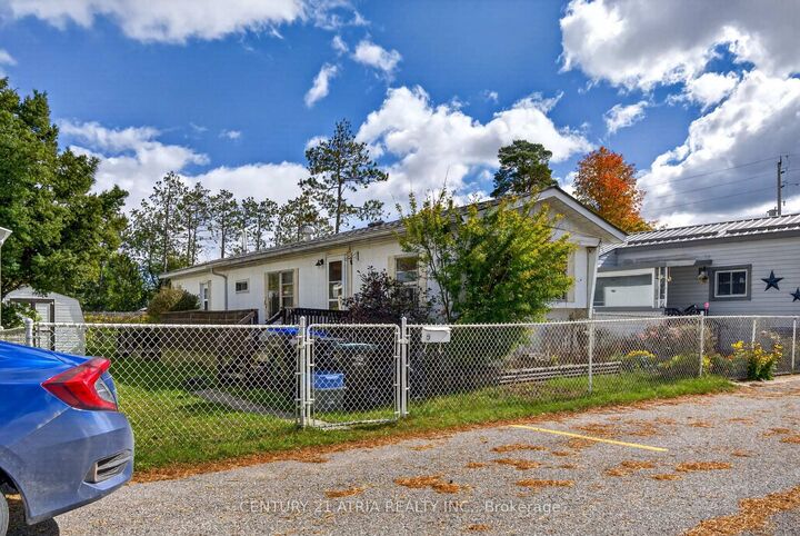 Property Photo:  5 First Street  ON L0M 1B3 