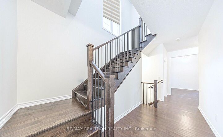 Property Photo:  1041 Suddard Avenue  ON L1L 0V5 