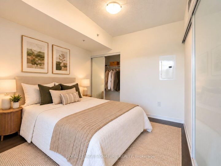 Property Photo:  68 Abell Street 845  ON M6J 0B1 