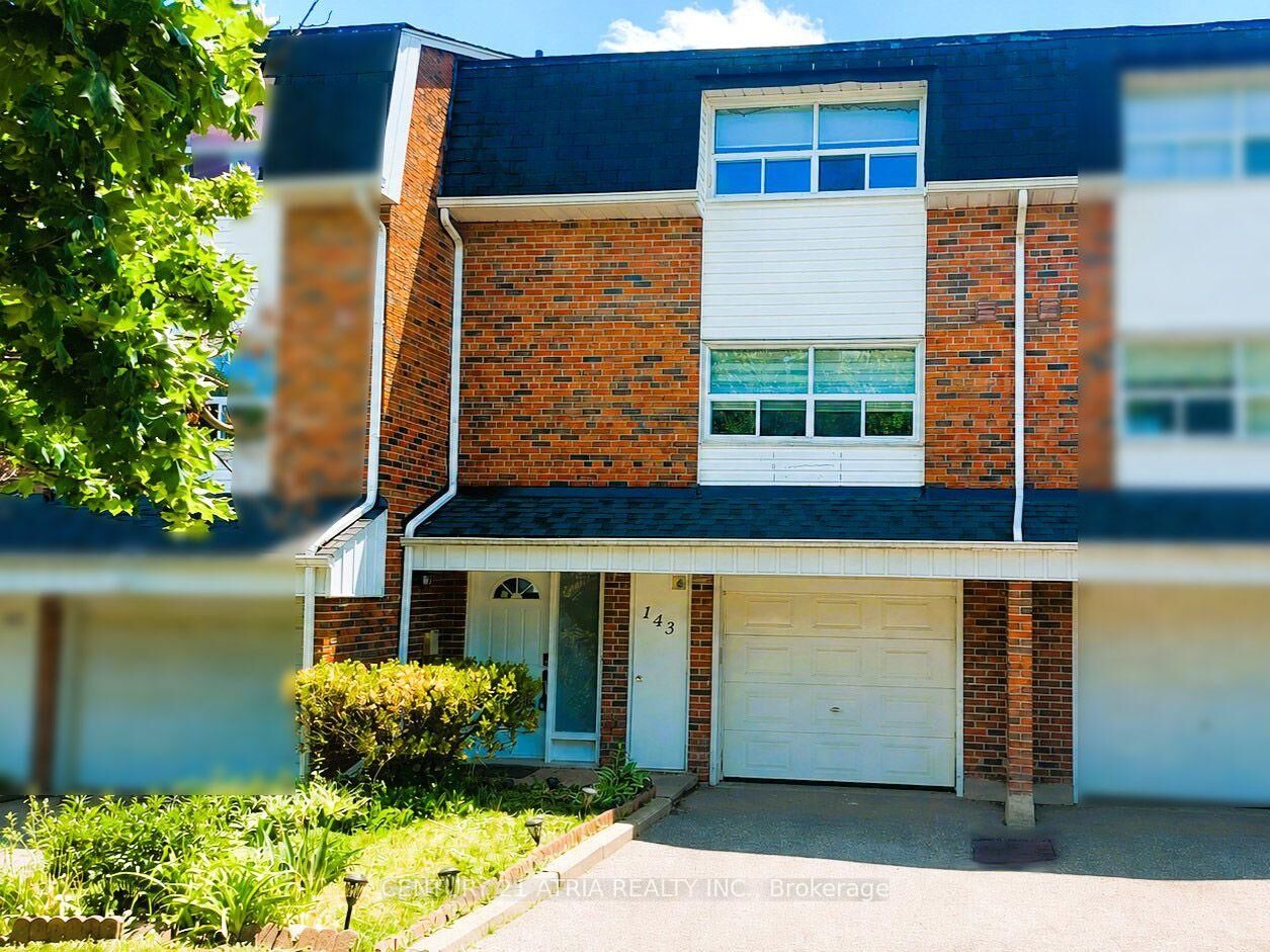 Property Photo:  143 Purpledusk Trail  ON M1E 4C9 
