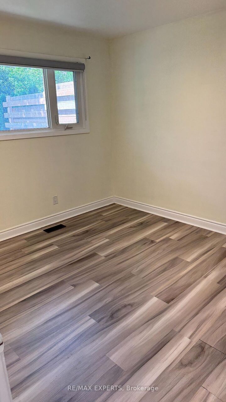 Photo de la propriété:  115 Uplands Drive  ON N2M 4X3 