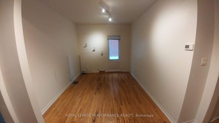 Property Photo:  300 Churchill Avenue 4  ON K1Z 5B6 