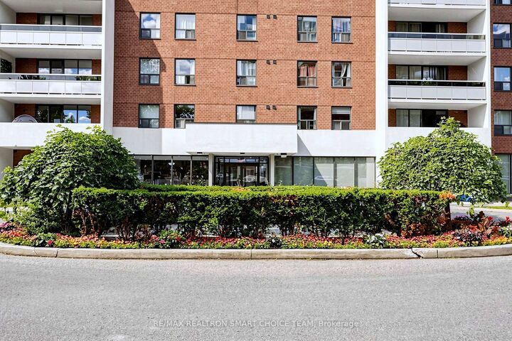 Property Photo:  1250 Bridletowne Circle 907  ON M1W 2V1 