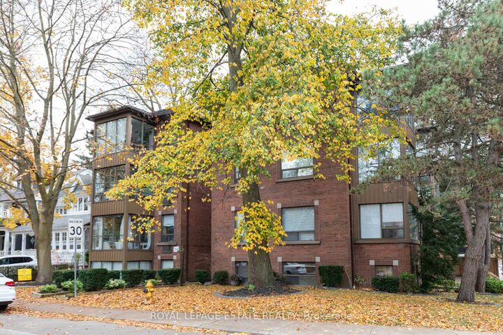 Property Photo:  38 Leuty Avenue 1A  ON M4E 2R3 