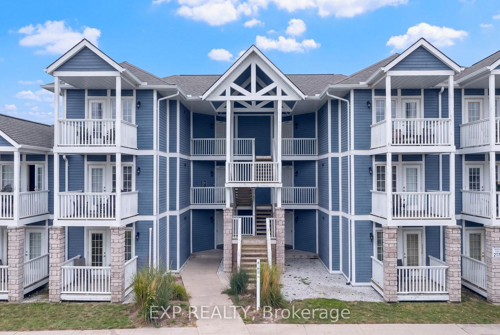 Property Photo: 90 Highland Drive 2328/2329 ON L0L 2L0