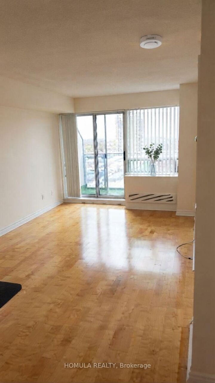 Property Photo: 31 Bales Avenue 2112 ON M2N 7L6