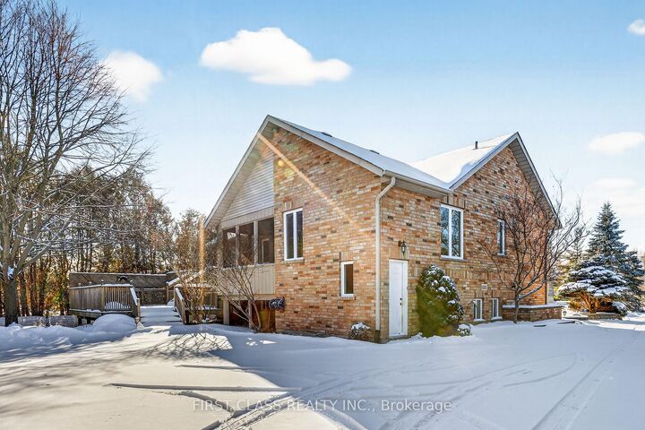 Property Photo:  20173 Bathurst Street  ON L9N 1N3 