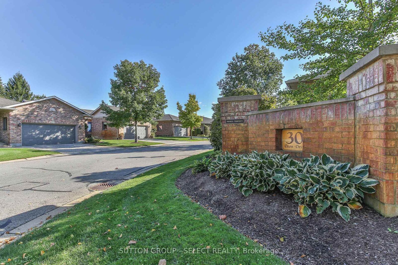 Property Photo:  30 Doon Drive 32  ON N5X 3X2 
