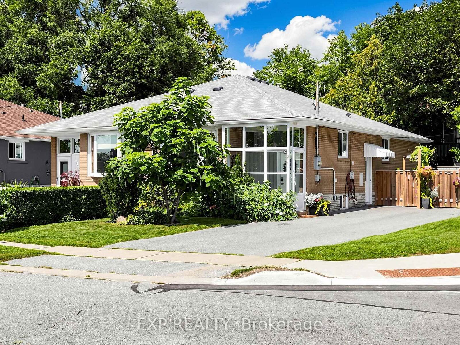 Photo de la propriété:  175 Penn Avenue  ON L3Y 2S3 