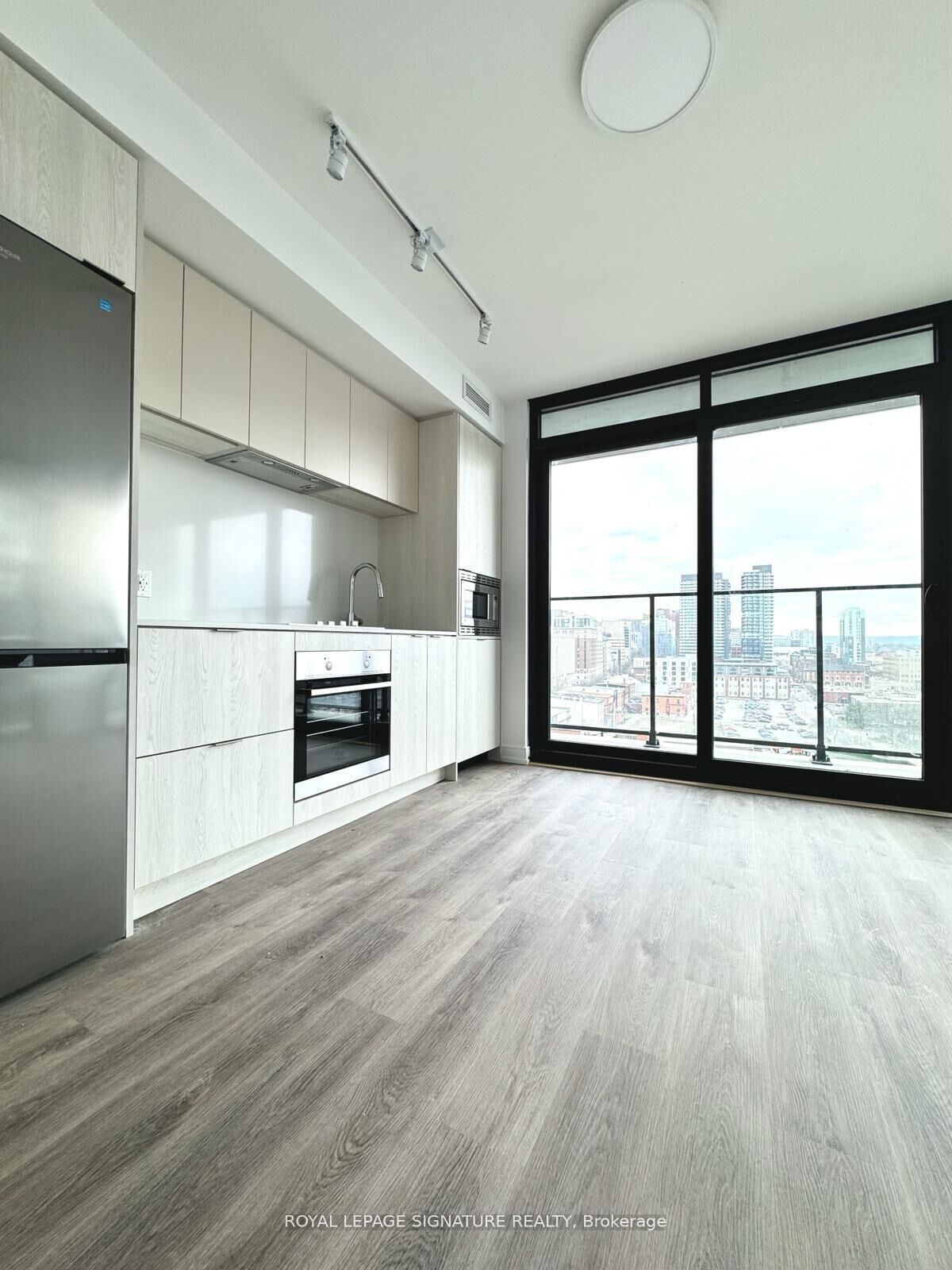 Property Photo:  1 Jarvis Street 1310  ON L8R 3J2 