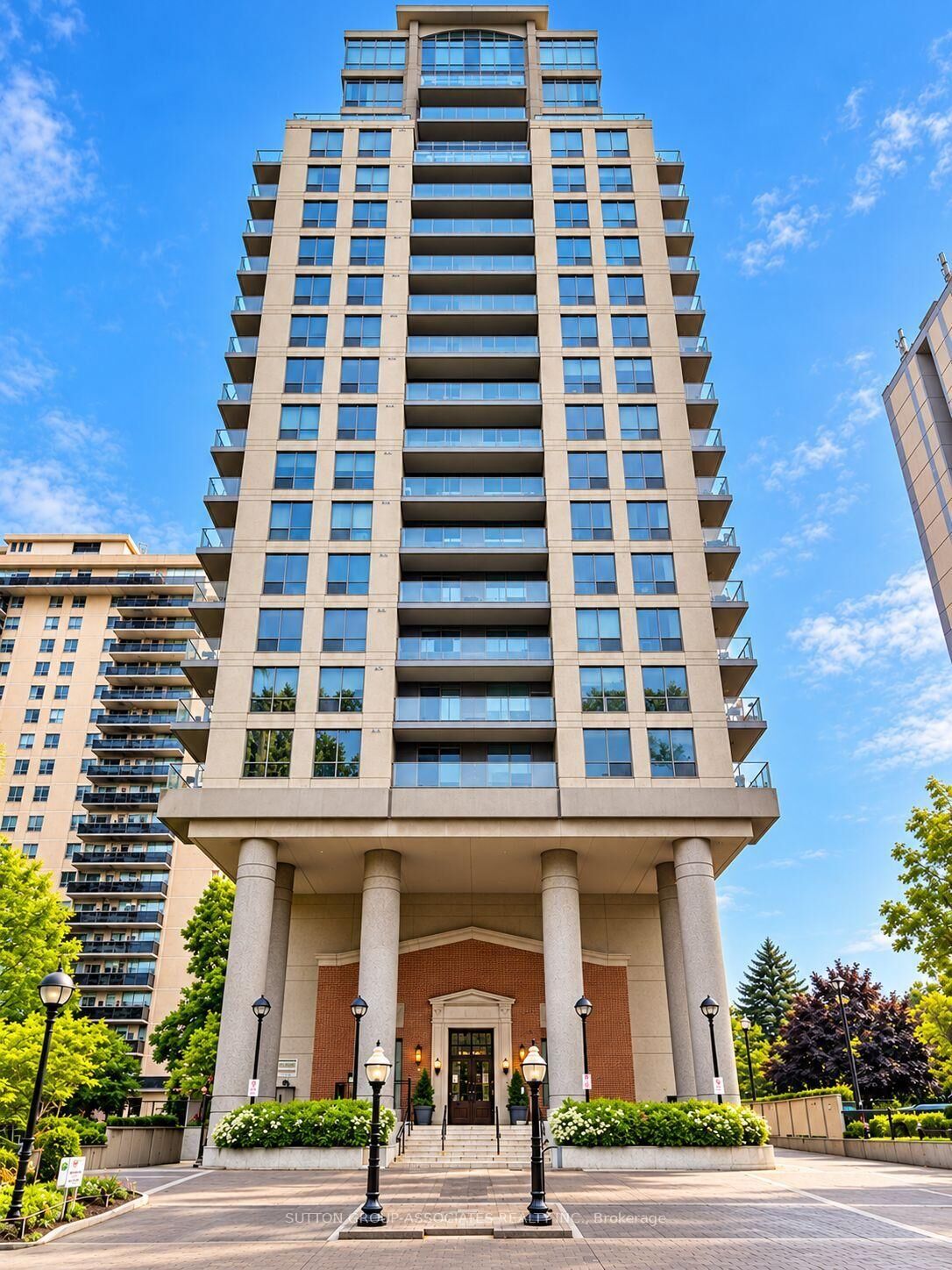 Property Photo:  70 High Park Avenue 1406  ON M6P 1A1 