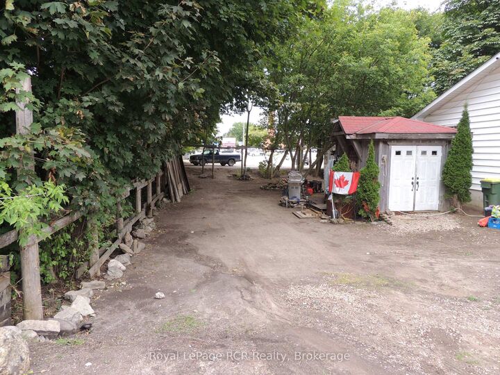 Photo de la propriété:  23 Argyle Street  ON N0C 1H0 