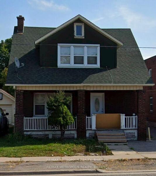 Property Photo: 329 Ritson Road S ON L1H 5J3
