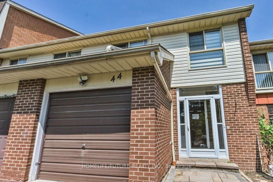 Property Photo: 40 Dundalk Drive 44 ON M1P 4S3