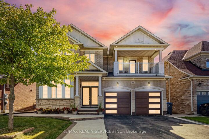 Property Photo: 68 Southlake Boulevard ON L6V 4P1