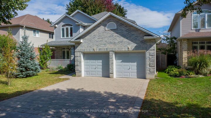 Property Photo:  105 Richmeadow Crescent  ON N6H 5E5 
