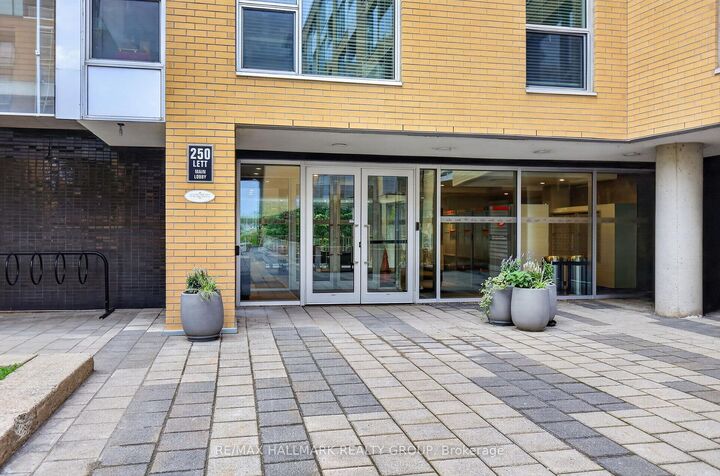 Property Photo:  250 Lett Street 405  ON K1R 0A8 