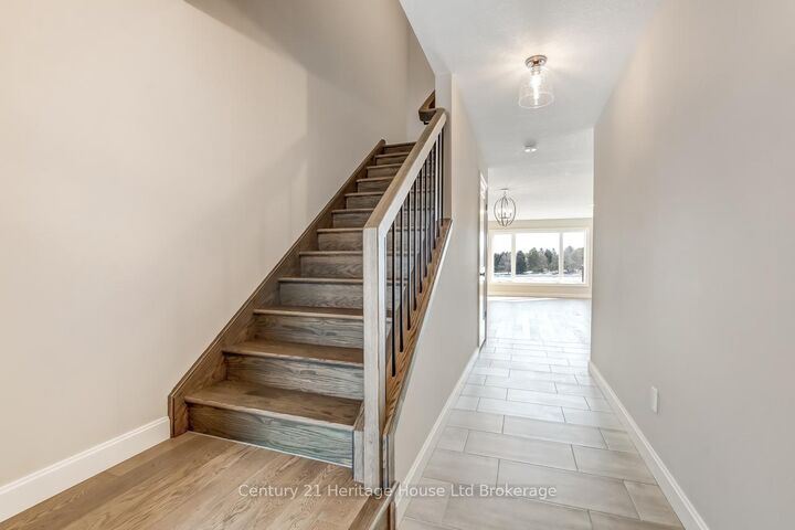 Property Photo:  319 Anderson Street  ON N4S 0G6 