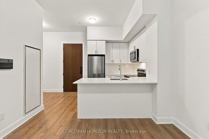 Property Photo:  3240 William Coltson Avenue 110  ON L6H 8C8 