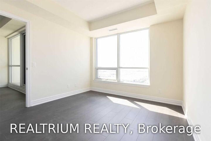 Property Photo:  9075 Jane Street 1407  ON L4K 0L7 