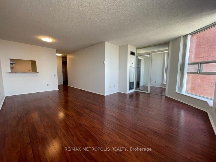 Property Photo:  2460 Eglinton Avenue E 1412  ON M1K 5J7 